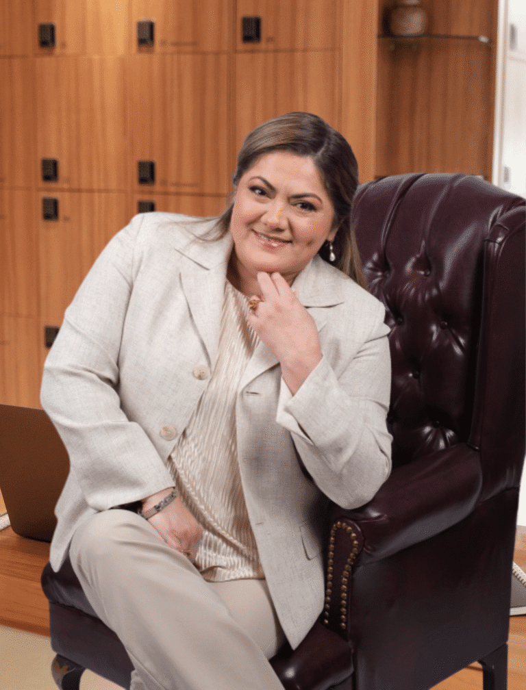 Contacta a Roxana Granda